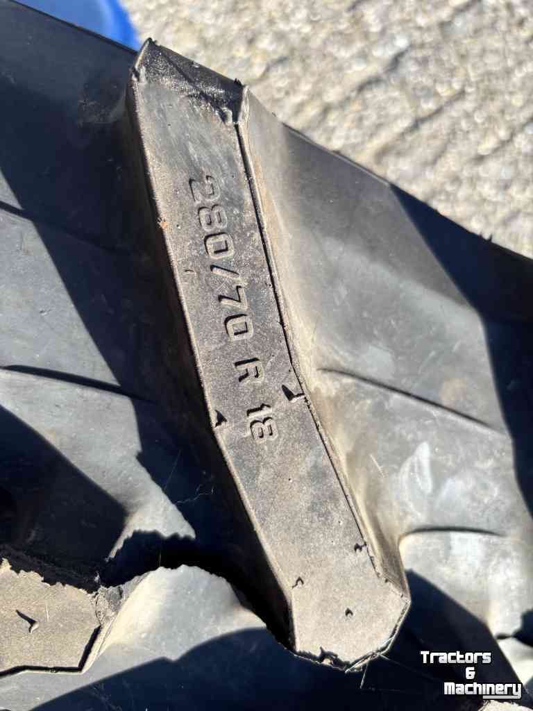 Roues, Pneus, Jantes, Barillets Jumelage Trelleborg 420/70R24 & 280/70R18 Demontage
