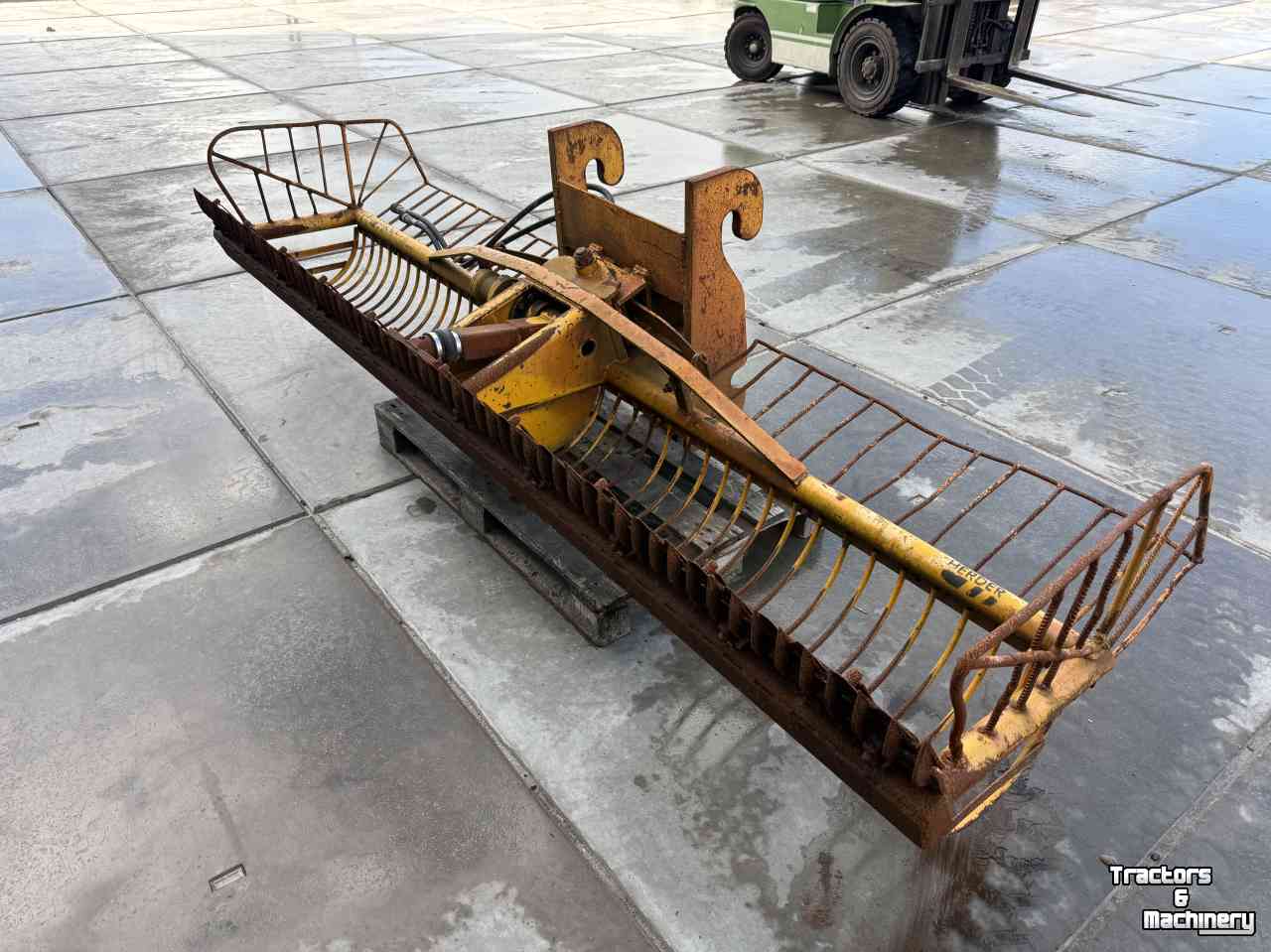 Benne de fauche Herder Maaikorf CW30
