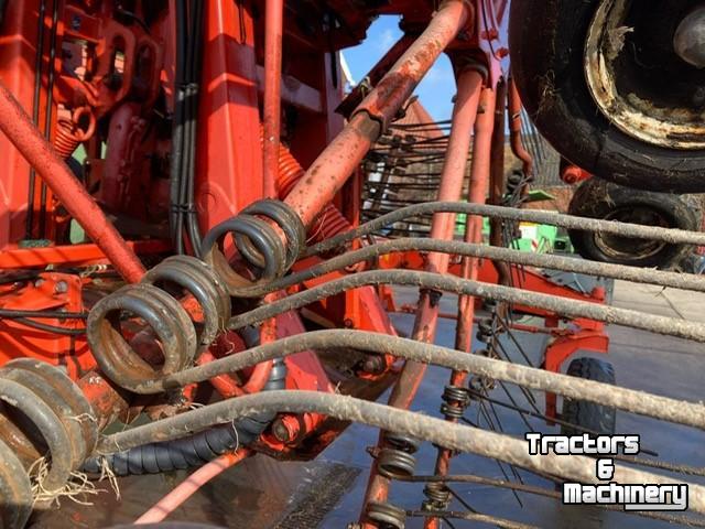 Andaineur Kuhn GA 8521 hark