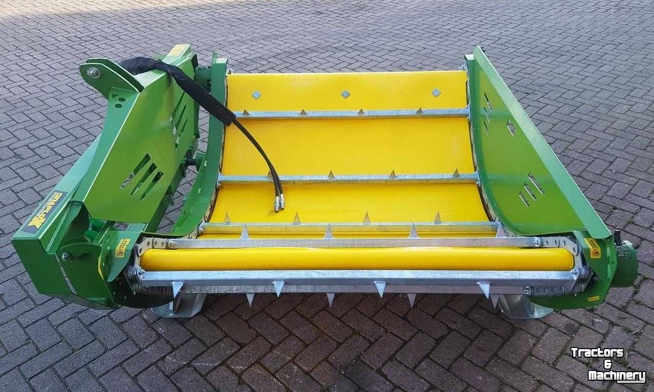 Dérouleuse de balle AGM Hustler SL360XL Balenafwikkelaar Bale Unroller