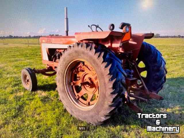 Tracteur International Farmall 666