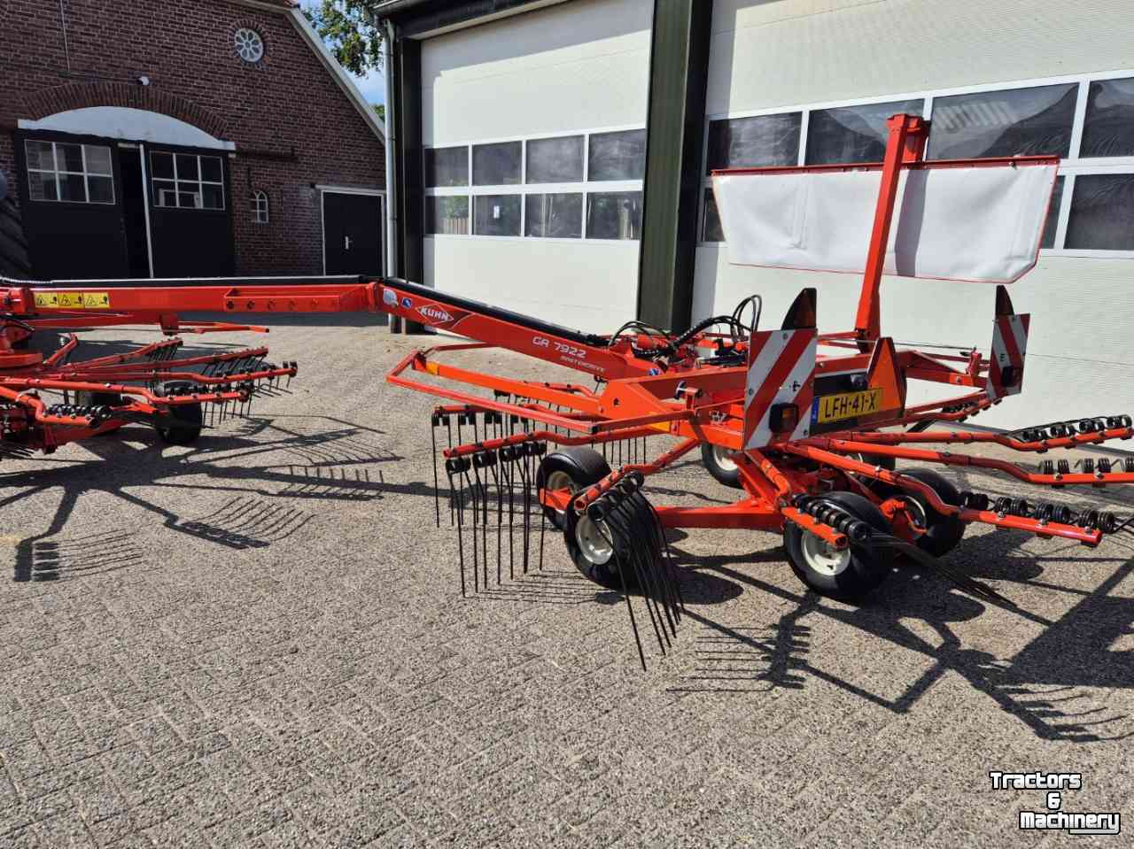 Andaineur Kuhn GA7922 treintje zijafleg hark