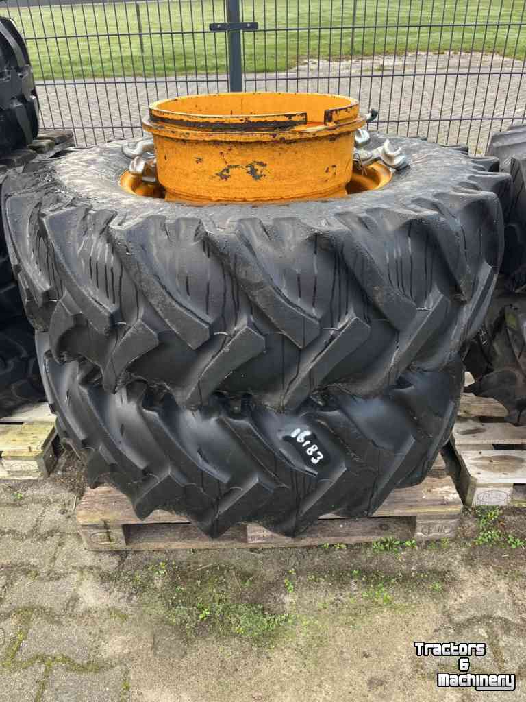 Roues, Pneus, Jantes, Barillets Jumelage  16.9R28 naast 20.5R25