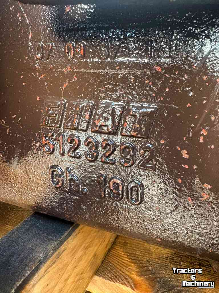 Pièces d‘occasion pour tracteurs Fiat 70-66 transmissie en achterassen