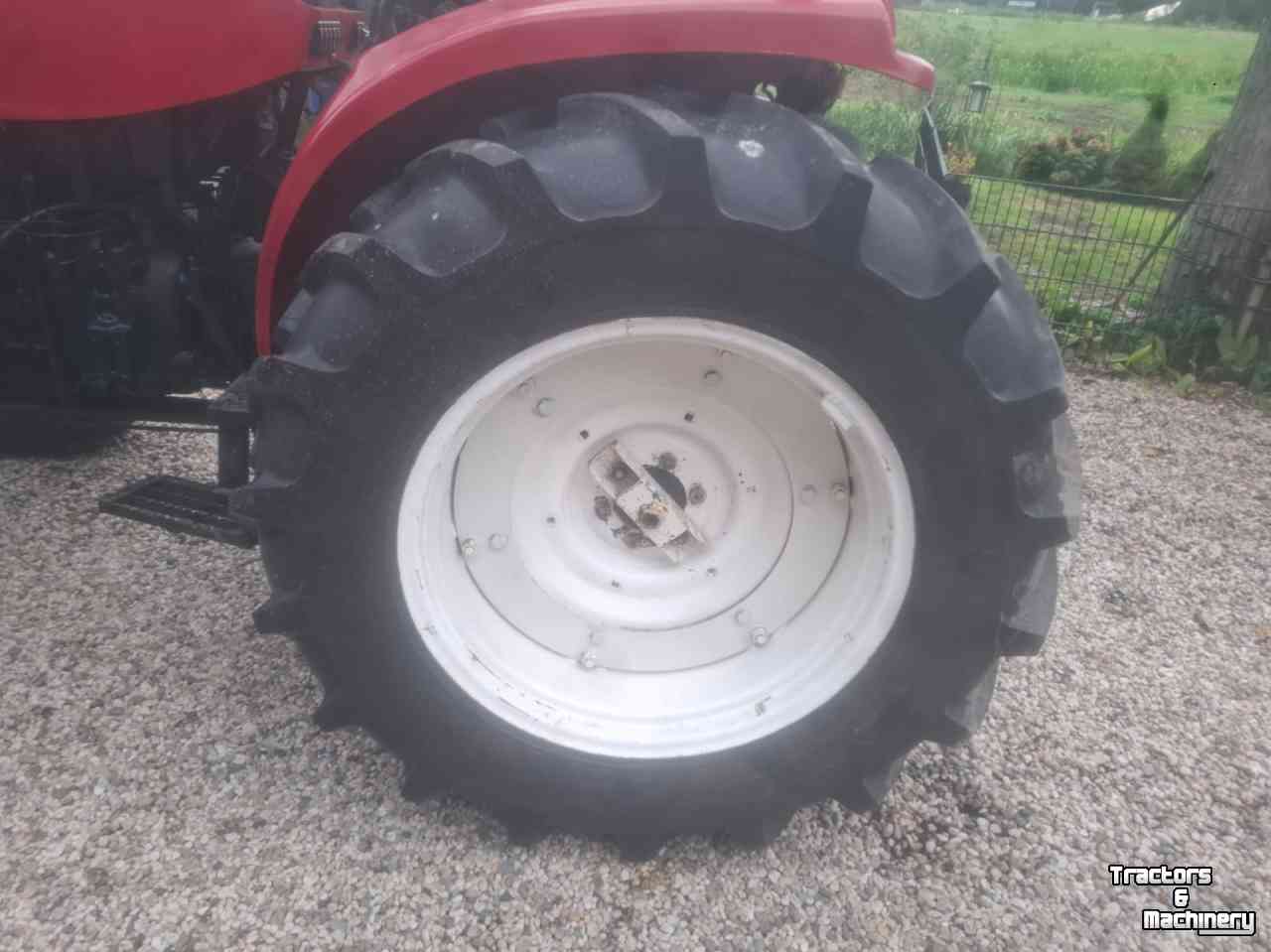 Tracteur pour horticulture  Jinma 354