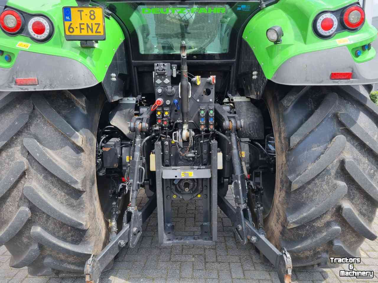 Tracteur Deutz-Fahr 6215 TTV