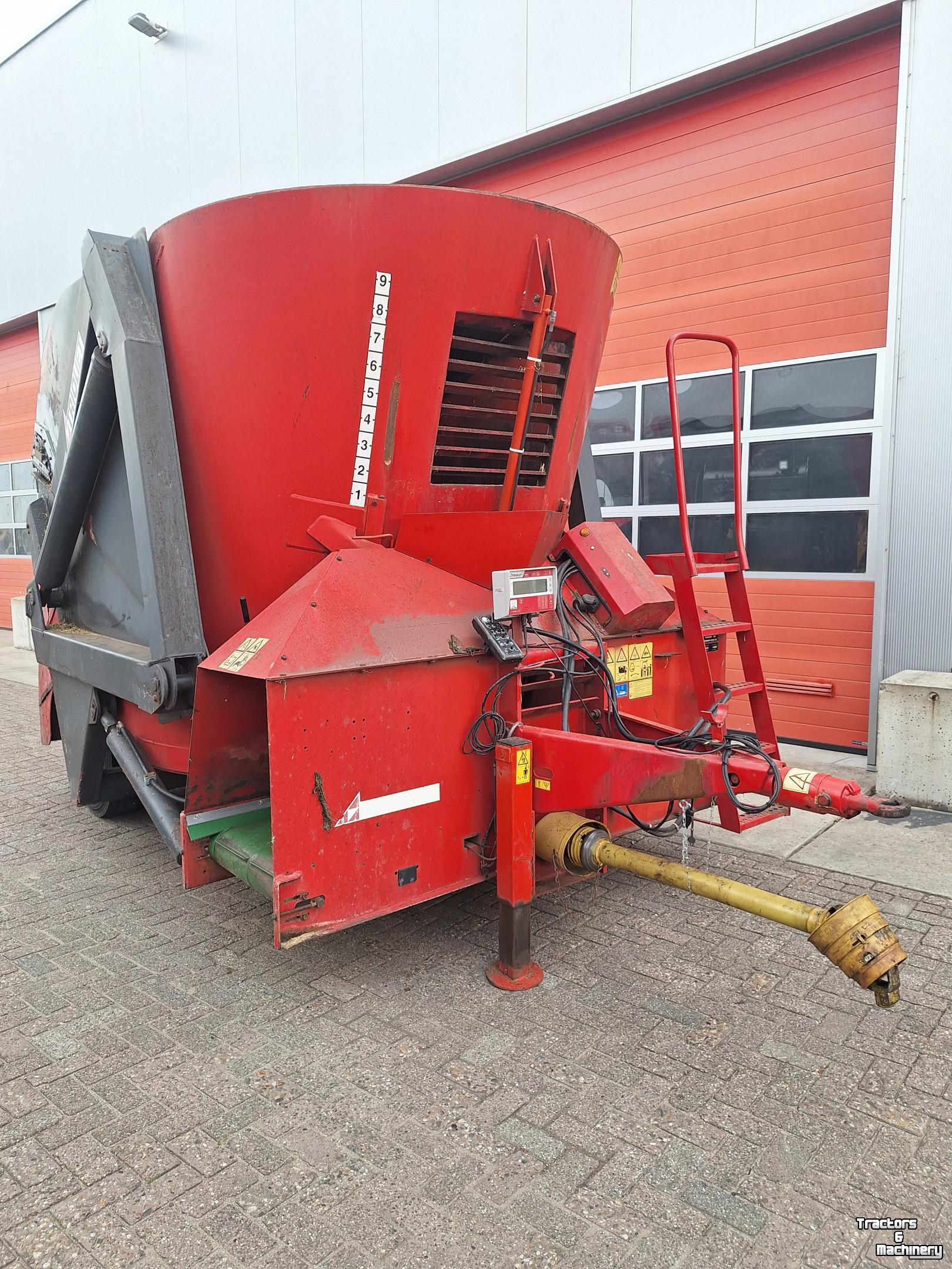 Mélangeuse Trioliet TRIOLIET Triomix S!-1200 voermengwagen