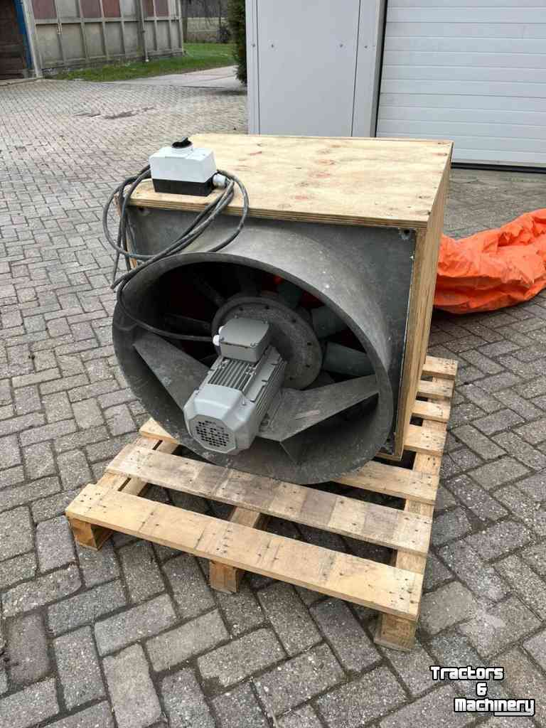 Système de ventilation d‘entrepot  Diverse ventilatoren