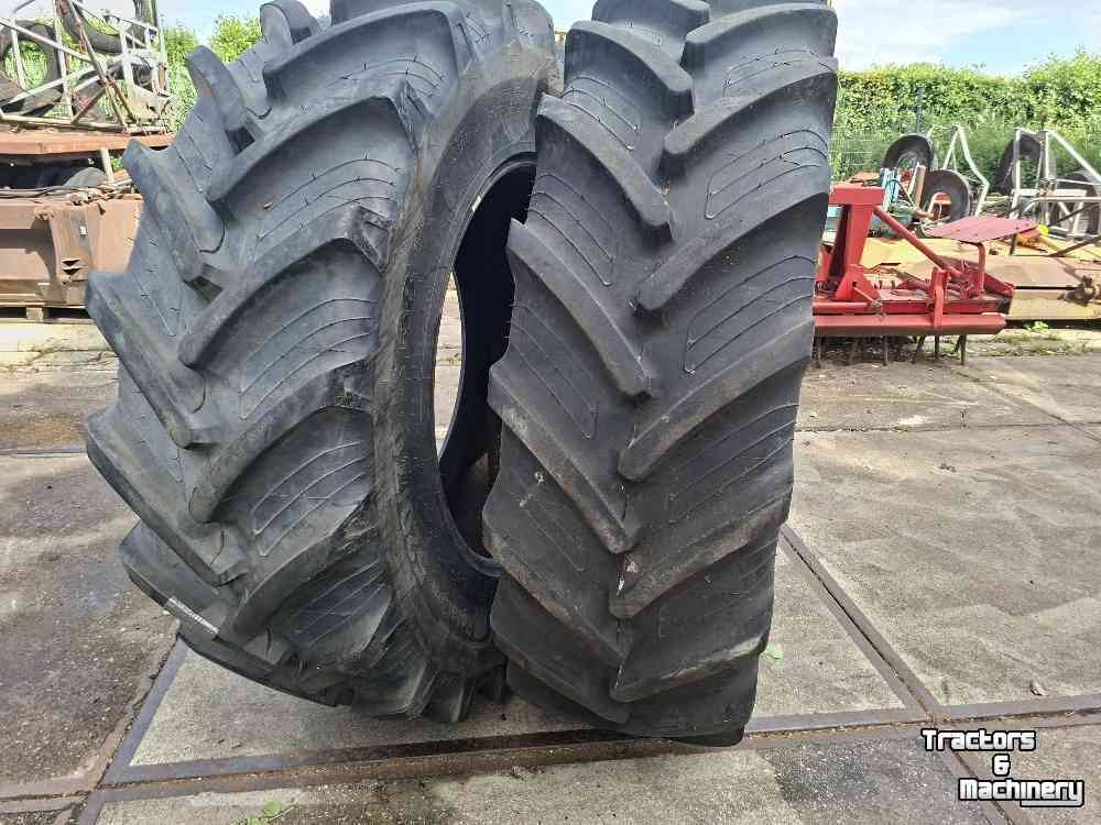Roues, Pneus, Jantes, Barillets Jumelage Taurus 520/70R38