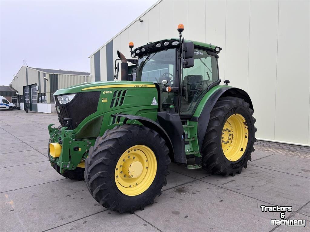 Tracteur John Deere 6215R