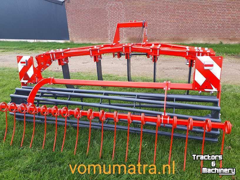 Décompacteur ADV Technik woeler diepwoeler met buizenrol