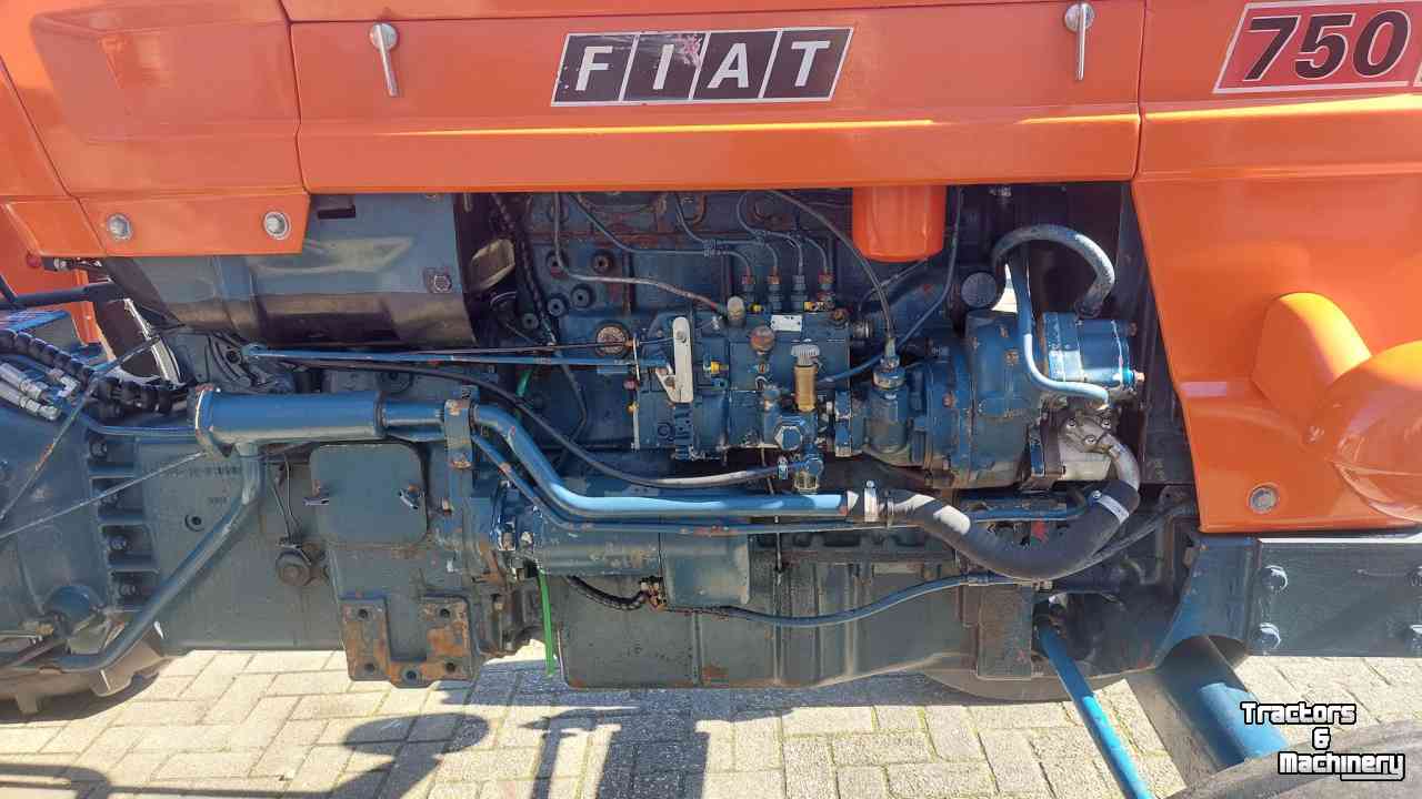 Tracteurs Fiat 750 H 2WD