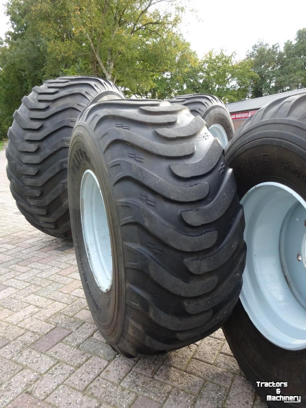 Roues, Pneus, Jantes, Barillets Jumelage Alliance Set gazonbanden op velgen