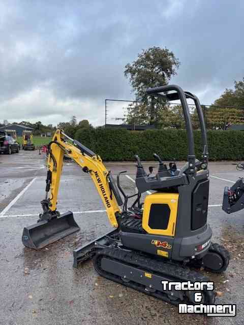 Mini pelleteuse New Holland E14D