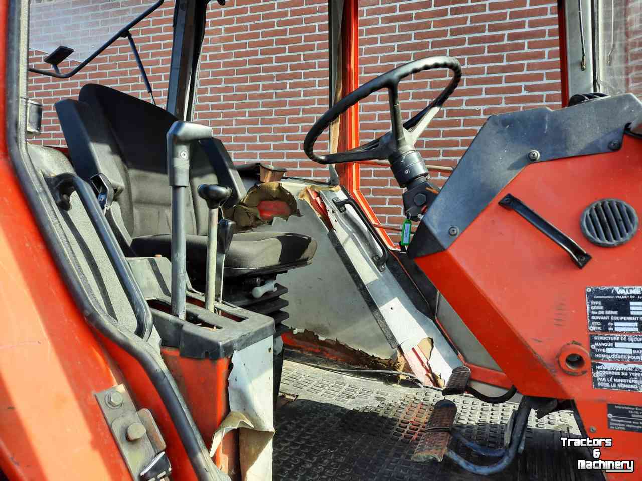 Tracteurs Valmet 905