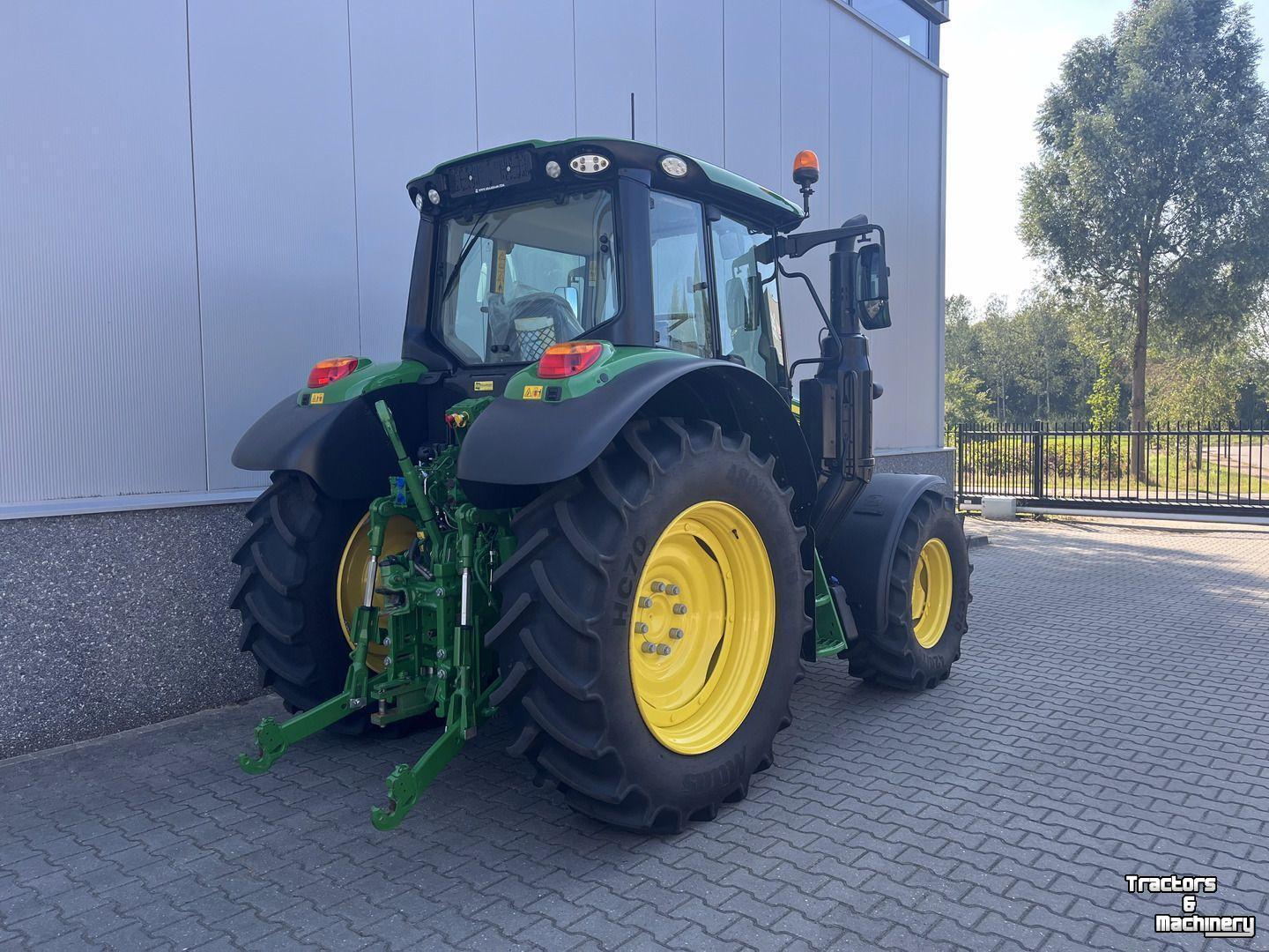Tracteur John Deere 6100M