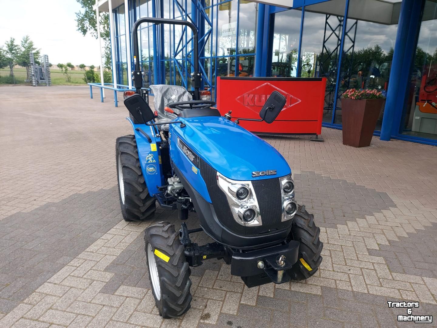 Tracteur pour vignes et vergers Solis 16