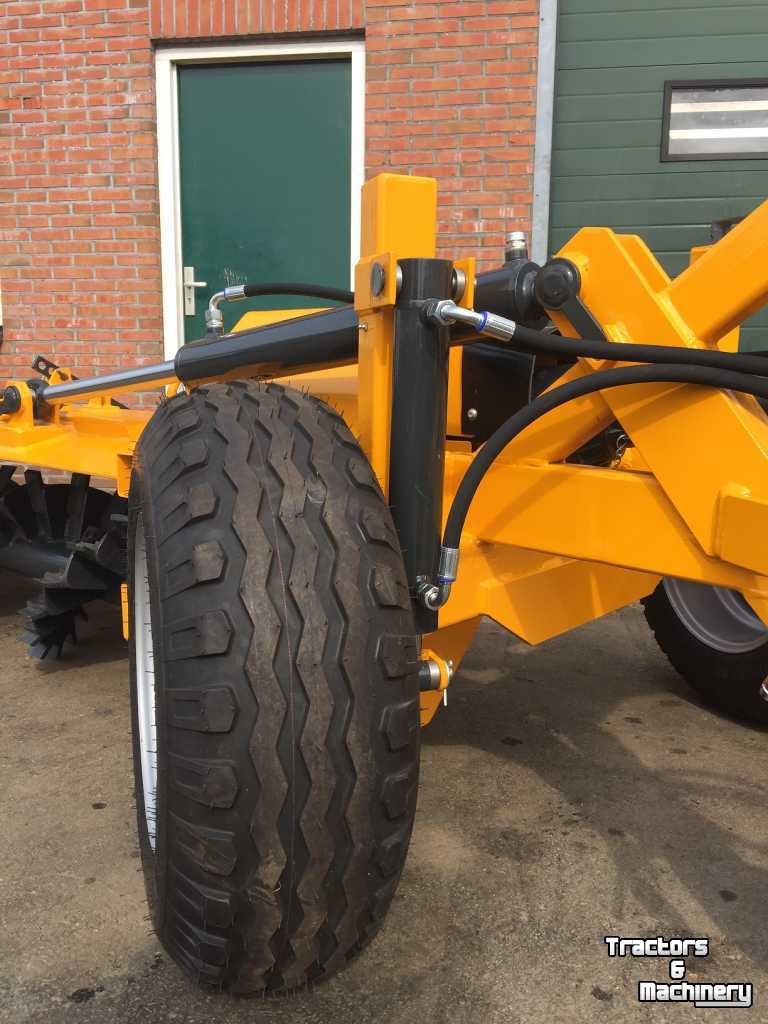 Roto-trancheuse du fossé Bos walkantfrees 80-15 grabenkantenfräse rotary cutter