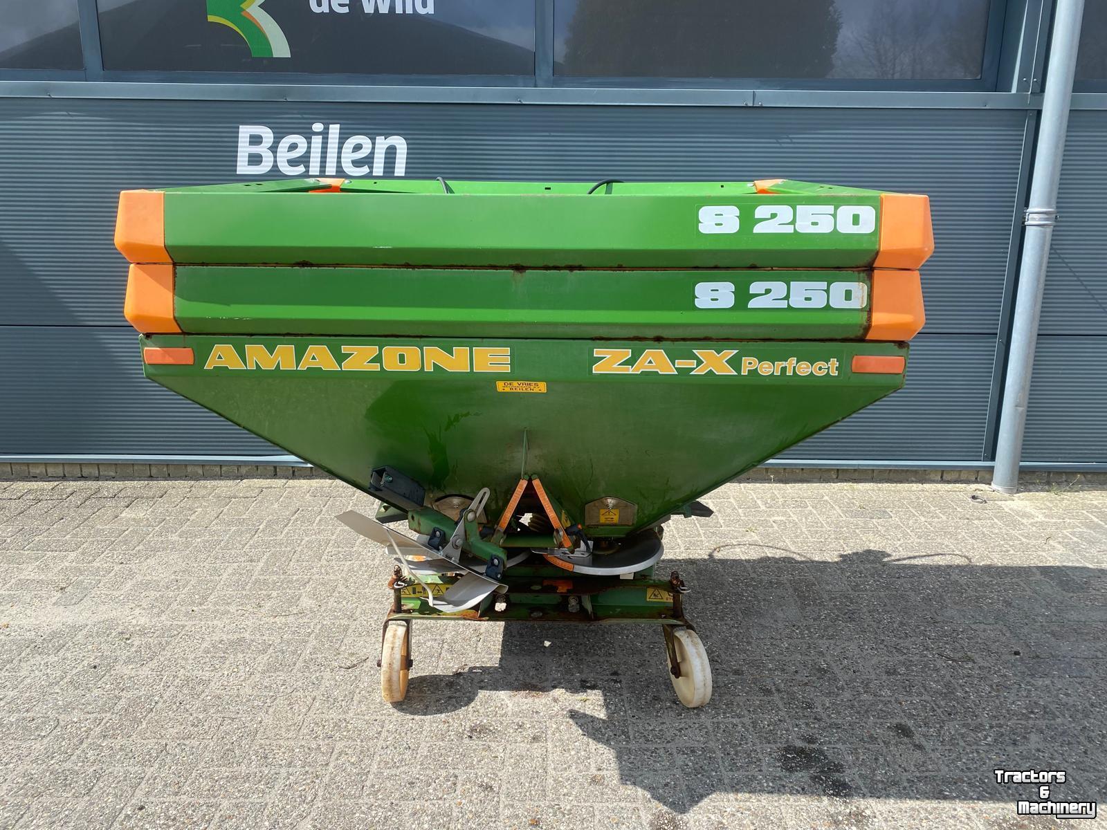 Distributeur d‘engrais Amazone ZA-X 602