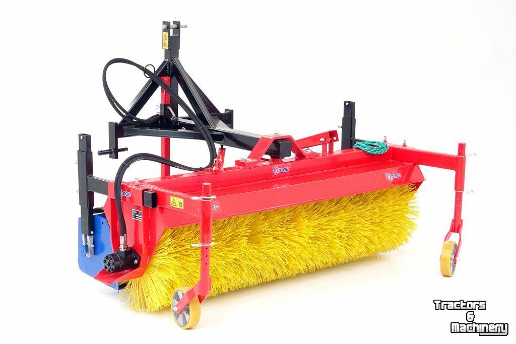 Balayeur Qmac VEEGMACHINE 2.25 TRACTOR