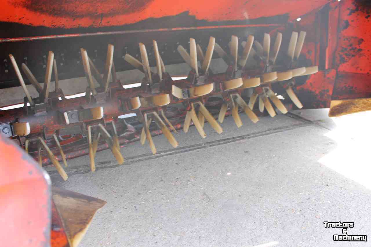 Faucheuse Kuhn FC243 achtermaaier schijvenmaaier kneuzer lift-control