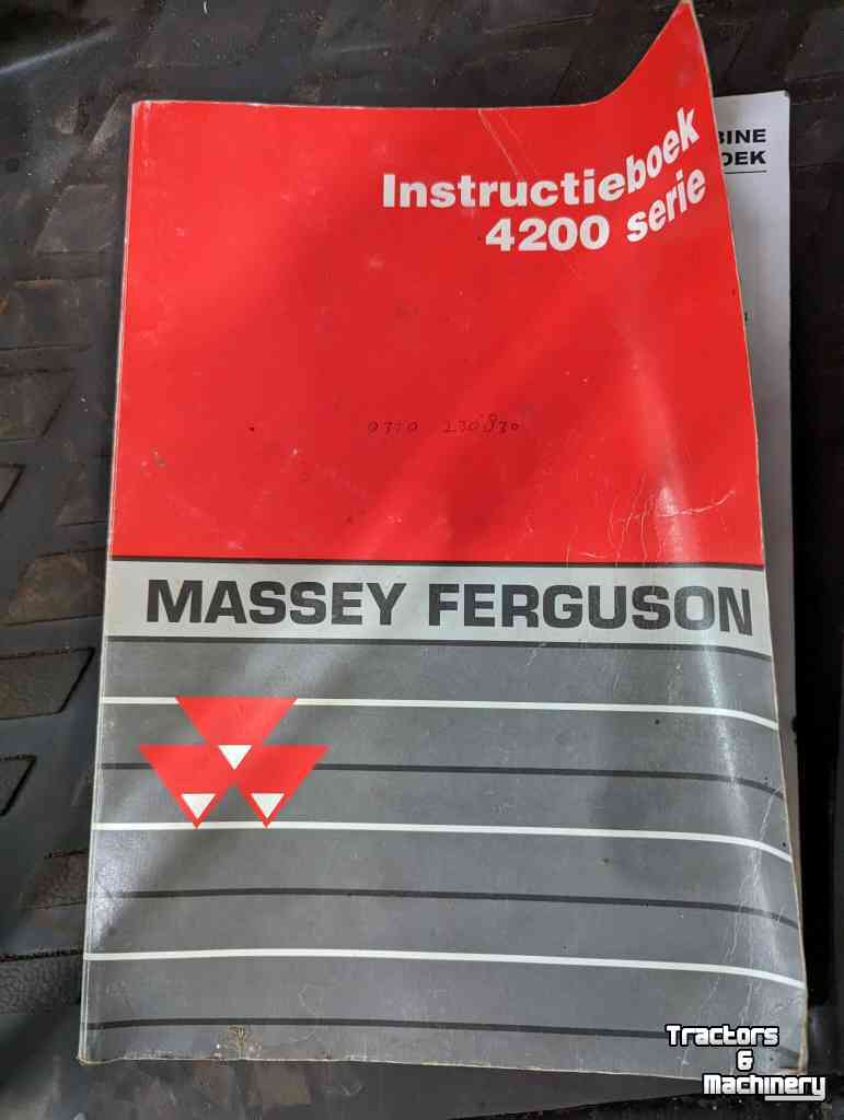 Tracteurs Massey Ferguson MF 4355