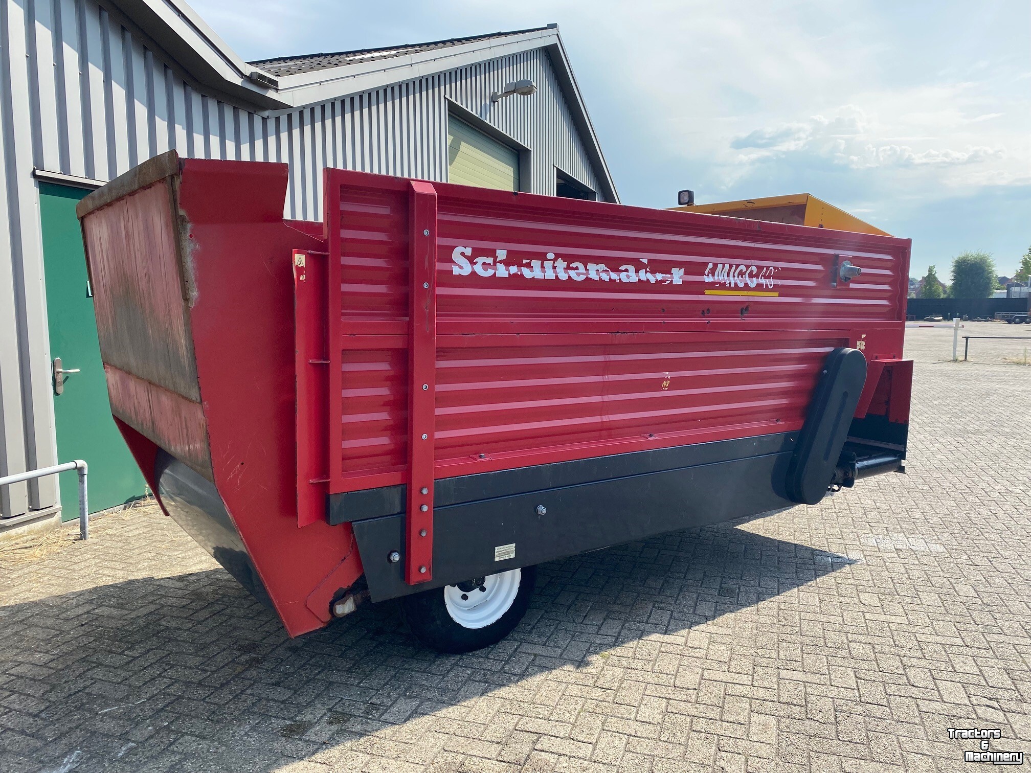 Distributeur de fourrage en bloc Schuitemaker Amigo 40S