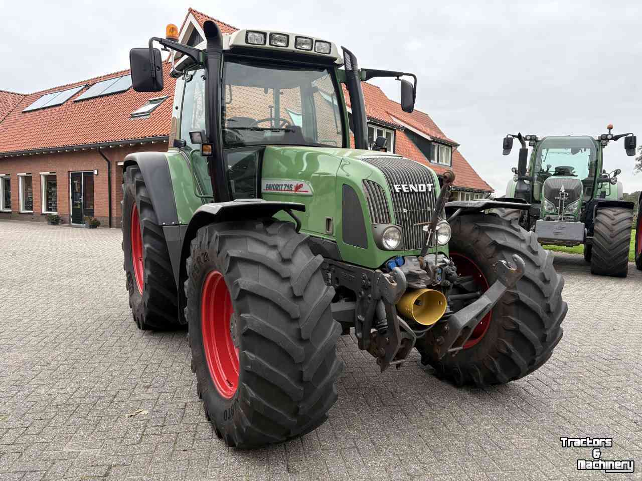 Tracteur Fendt 716
