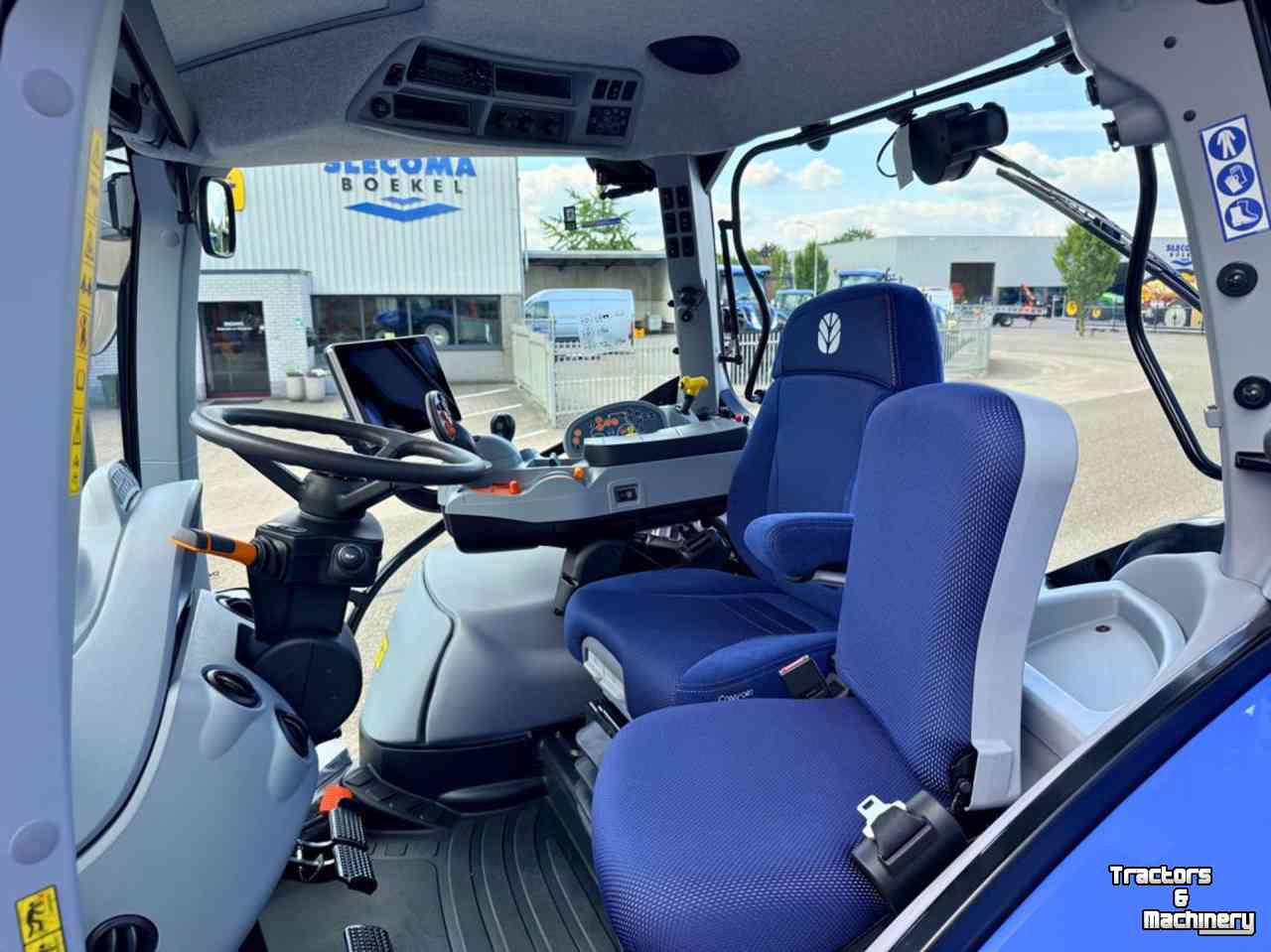 Tracteur New Holland T5.140 AC Stage V