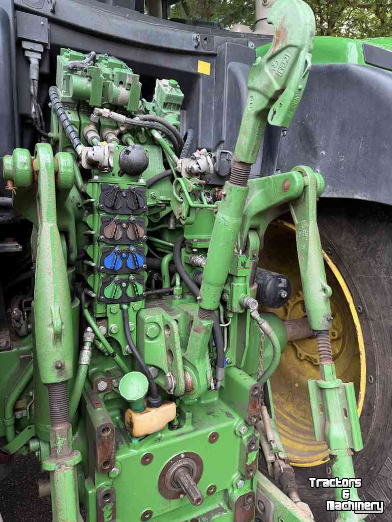 Tracteur John Deere 6215R