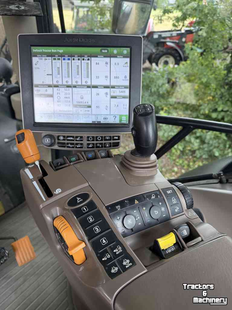 Tracteur John Deere 6215R