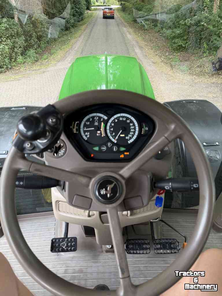 Tracteur John Deere 6215R