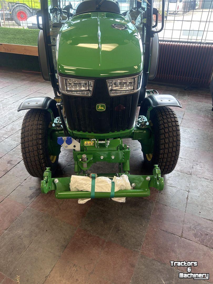 Tracteur pour vignes et vergers John Deere 3046R