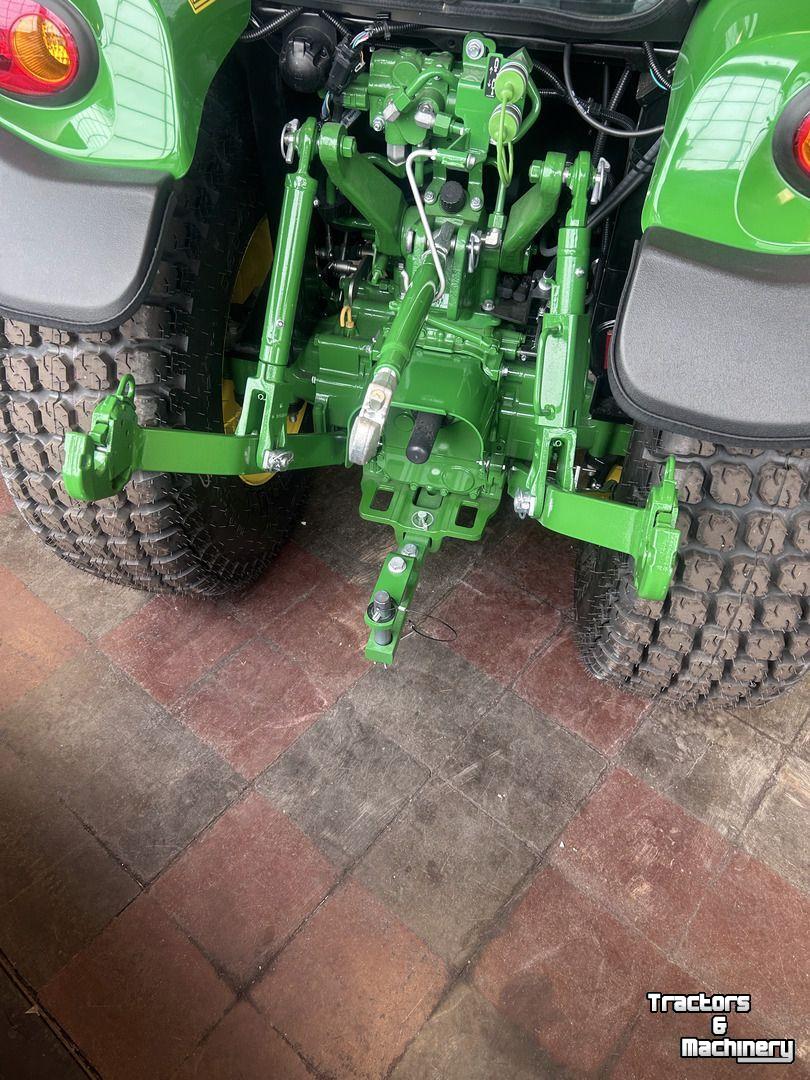 Tracteur pour vignes et vergers John Deere 3046R