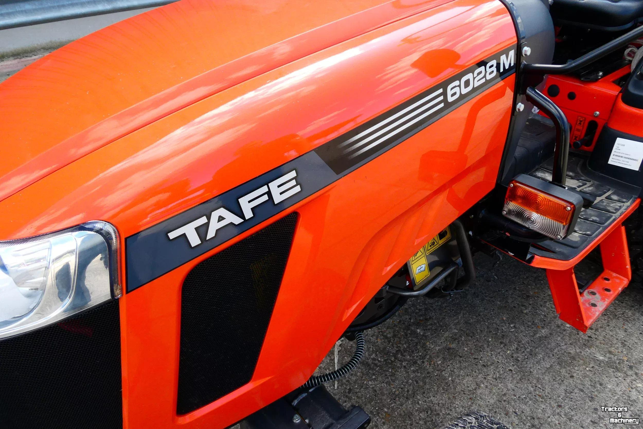 Tracteur TAFE 6028M