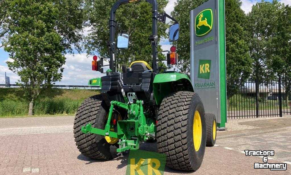 Tracteur pour horticulture John Deere 4052 M Compacte Tractor Traktor
