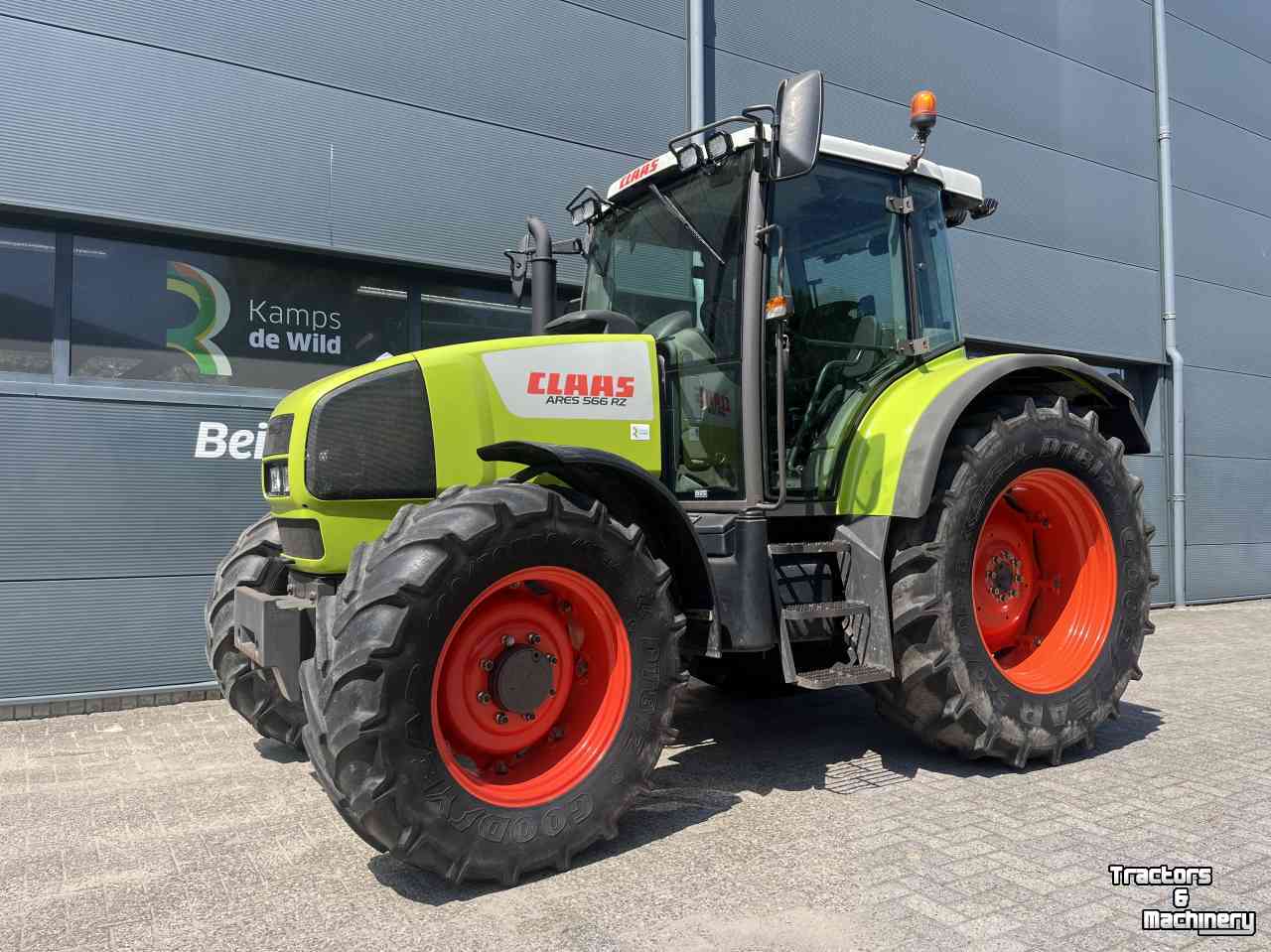 Tracteur Claas 566 RZ C2