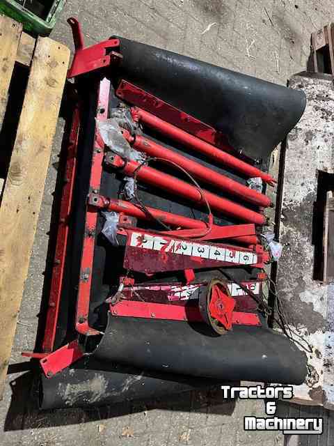 Autres matériel de fourrage et accessoires Trioliet tandwielkast , haakse aandrijving , trioliet mengwagen