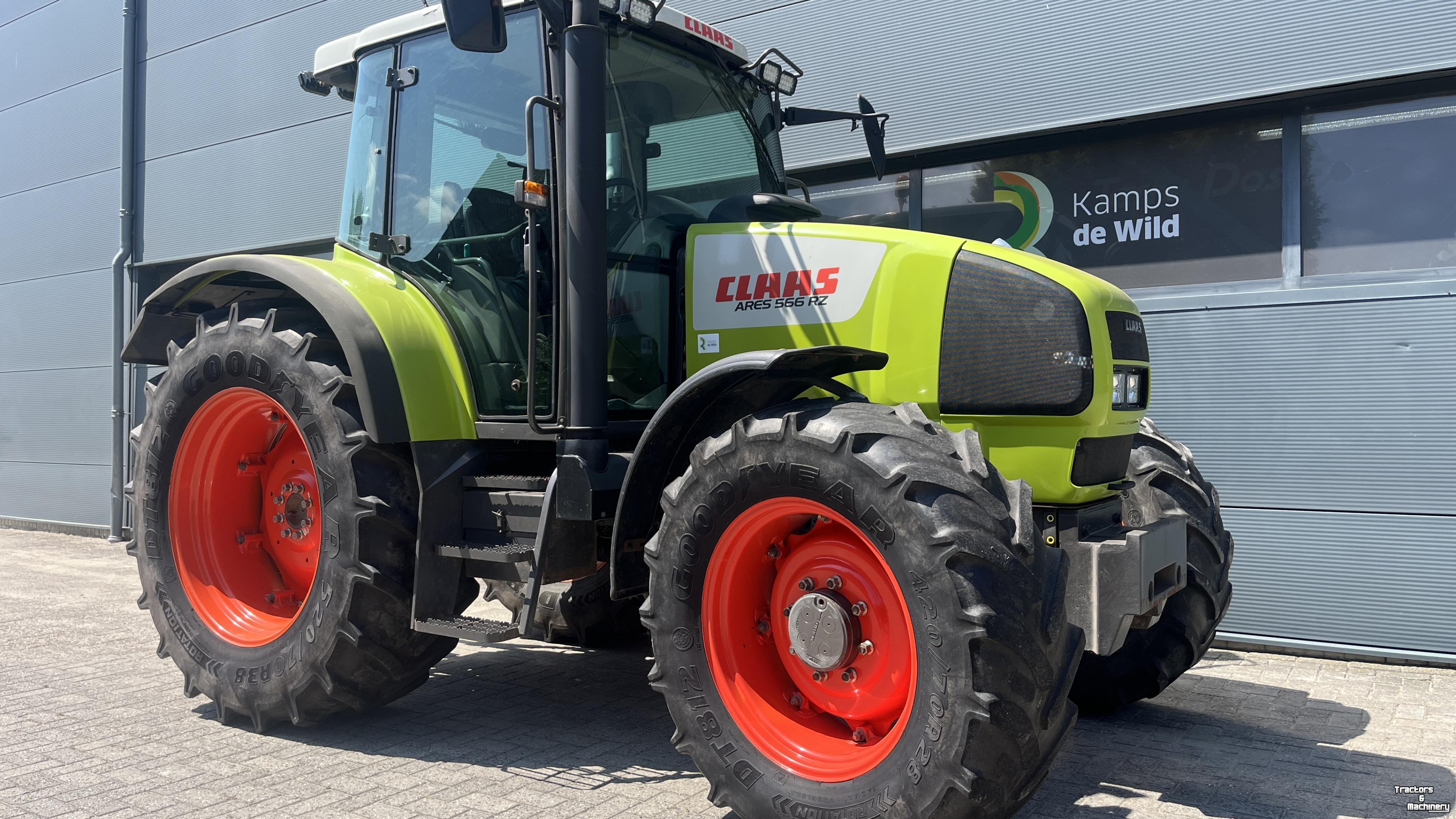 Tracteur Claas ARES 566 RZ