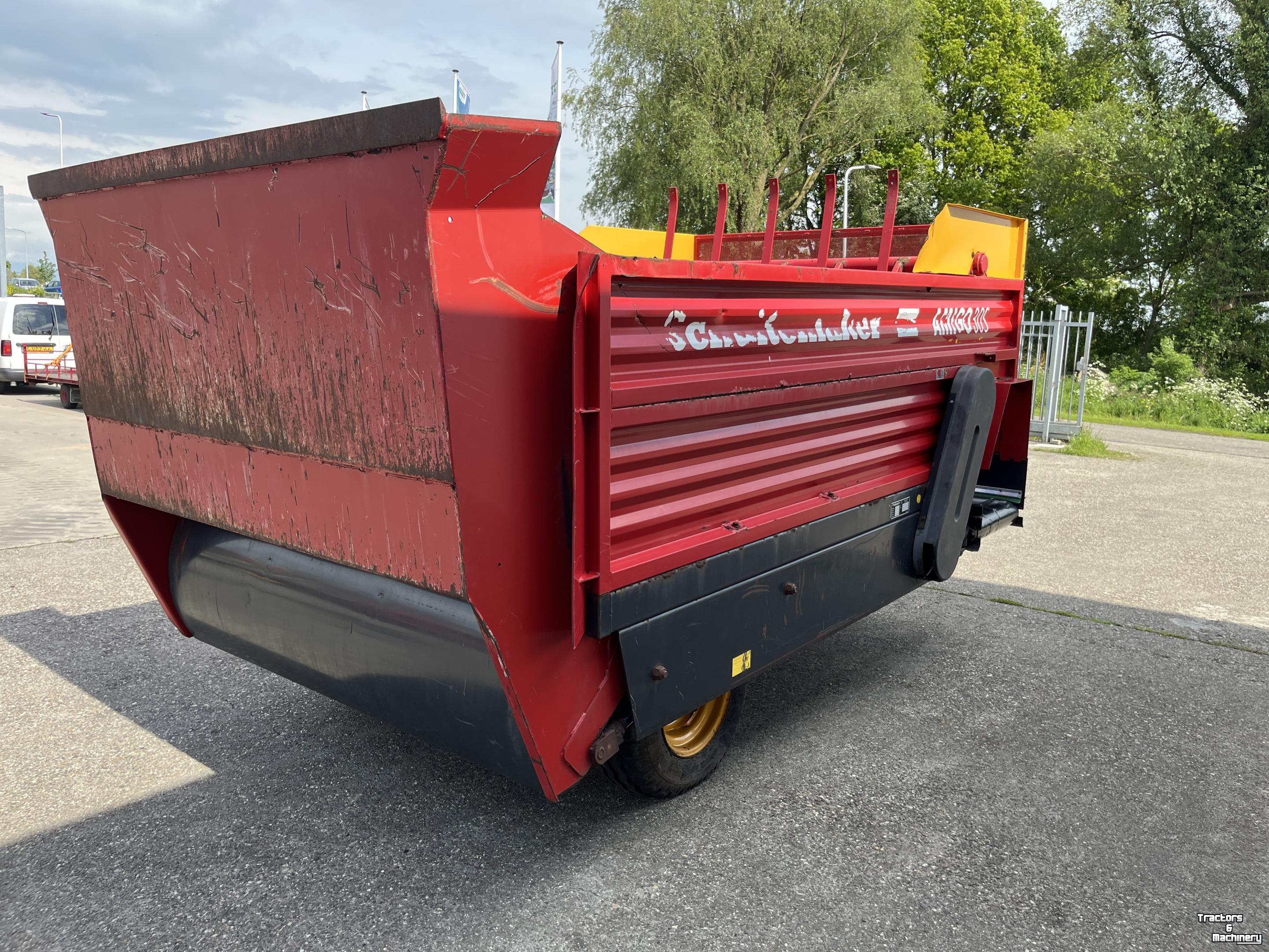Distributeur de fourrage en bloc Schuitemaker 30S