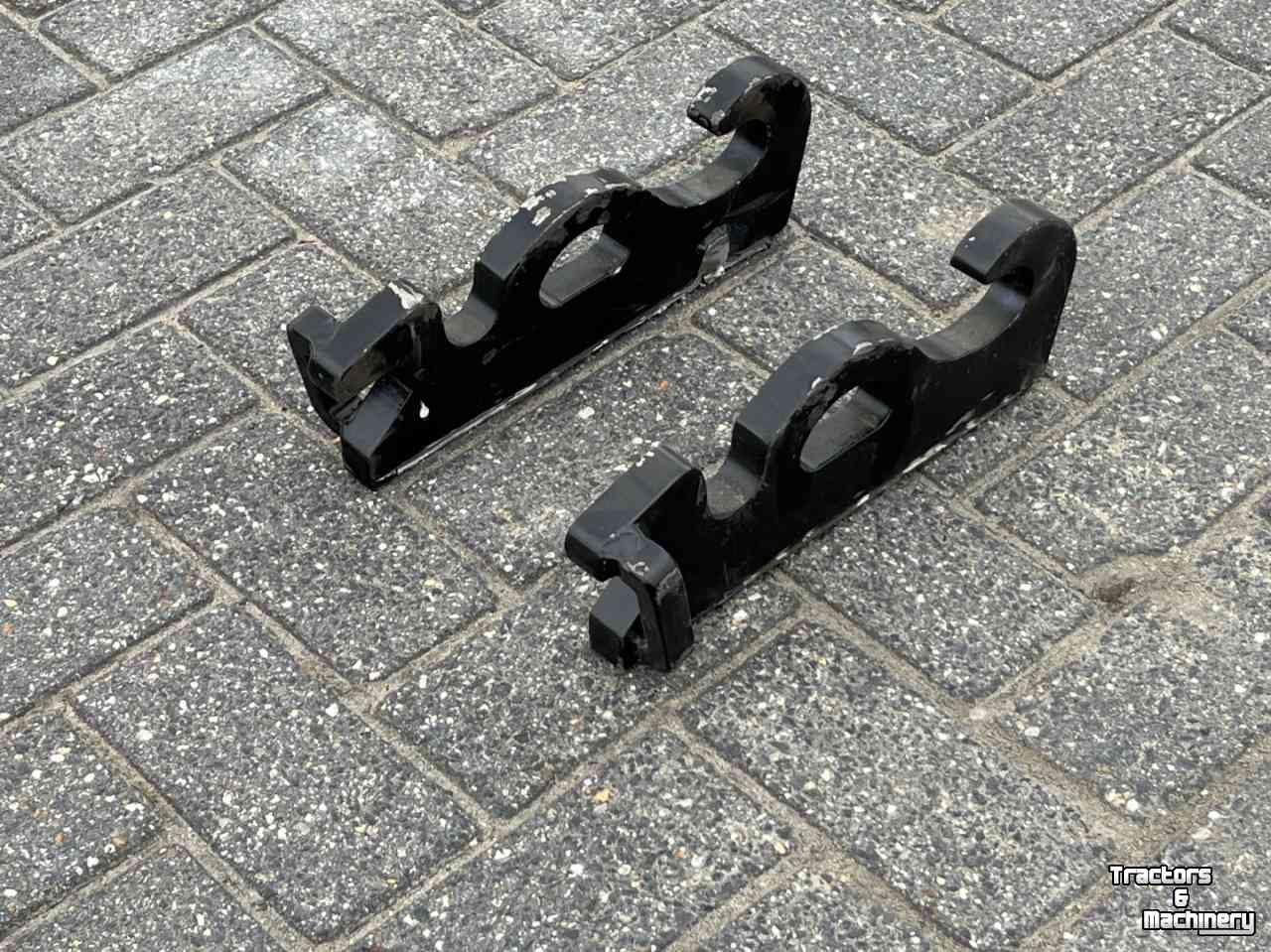 Autres pièces d’équipement et accessoires  Aanlasdelen Aanlashaken Aanlasoren CW05