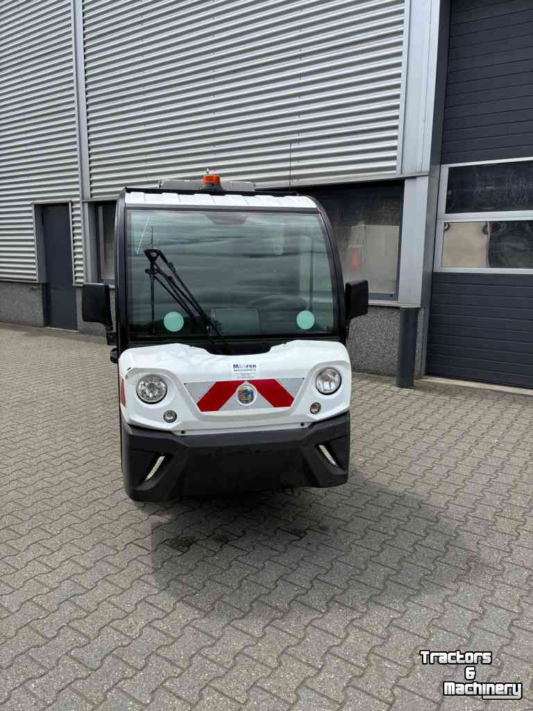 Autres matériel et accessoires de jardins et espaces verts Goupil G4 elektrische wagen met afval container