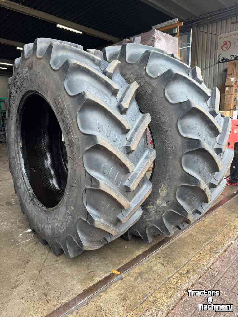 Roues, Pneus, Jantes, Barillets Jumelage BKT 520/85R38 (20.8R38)