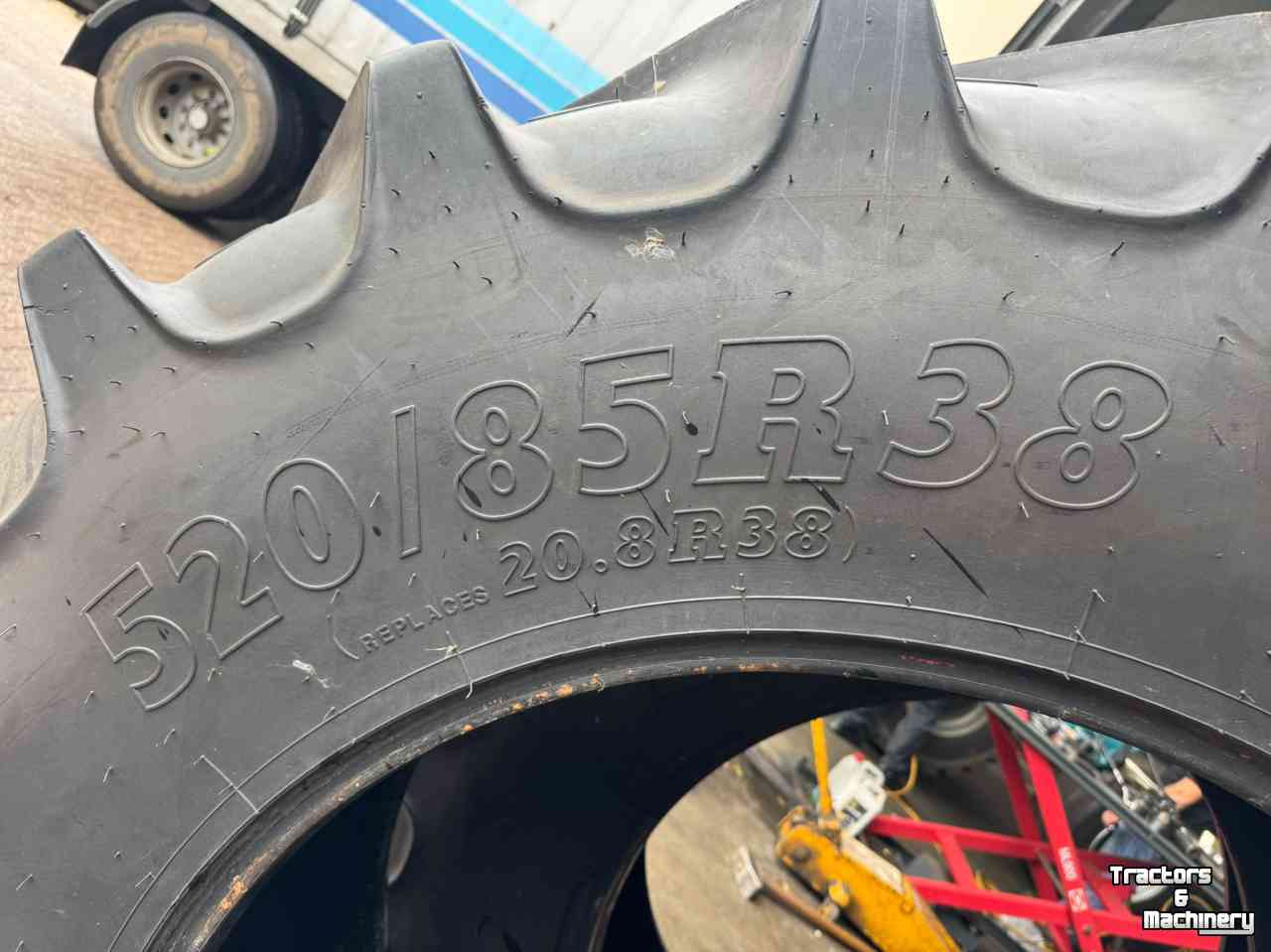 Roues, Pneus, Jantes, Barillets Jumelage BKT 520/85R38 (20.8R38)