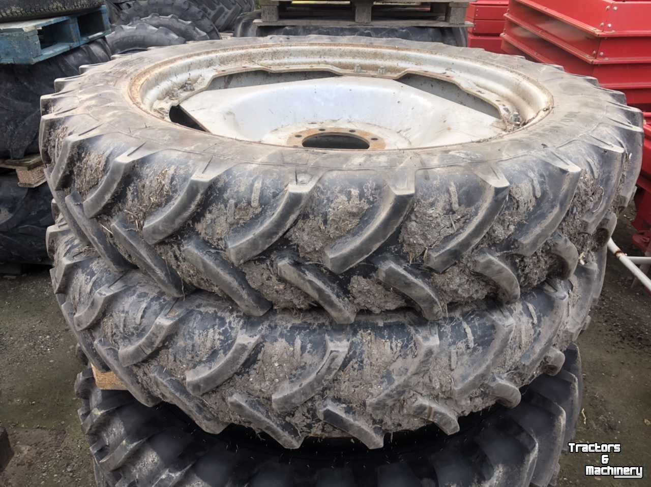 Roues, Pneus, Jantes, Barillets Jumelage Kleber 12.4r46 maxxum 5100 serie