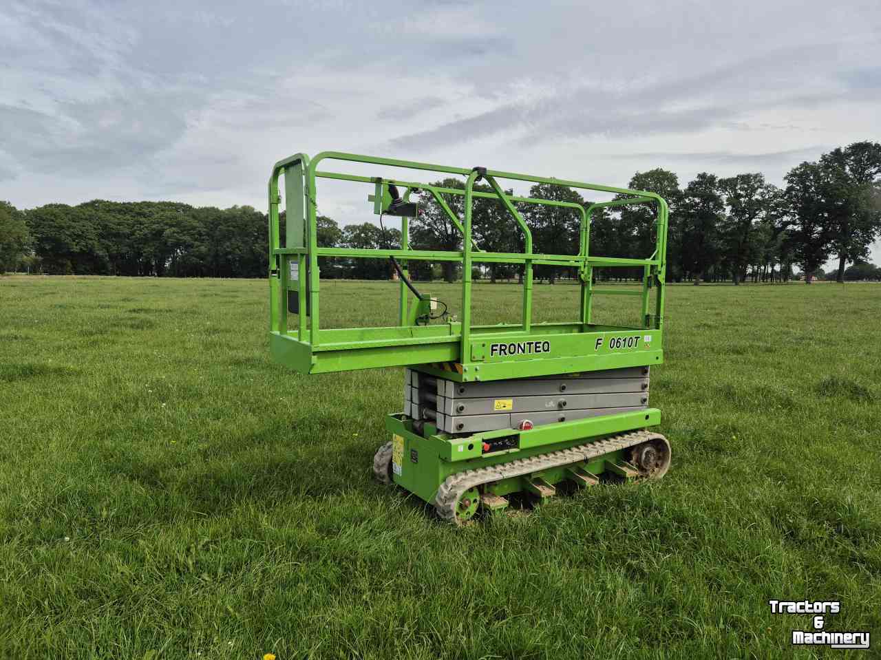 Elévateur à nacelle  Fronteq FS0610T Schaar hoogwerker rups