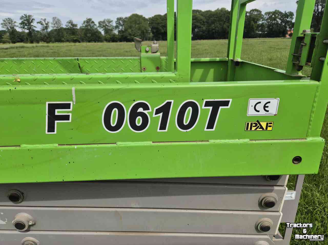 Elévateur à nacelle  Fronteq FS0610T Schaar hoogwerker rups