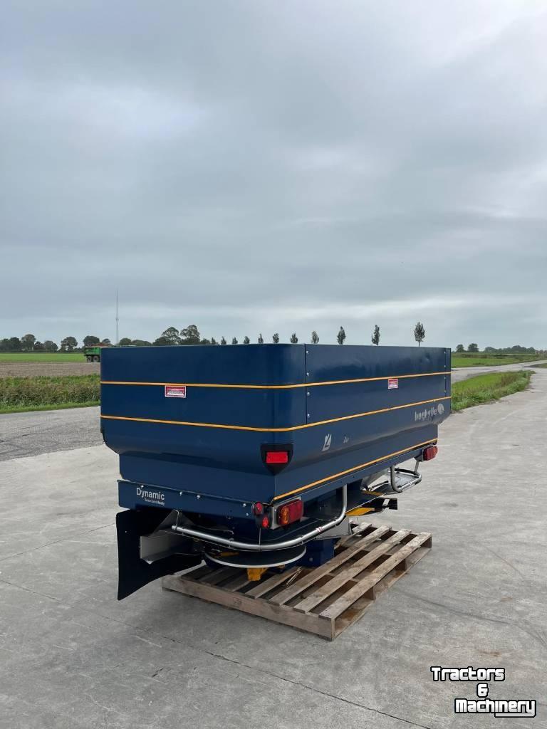 Distributeur d‘engrais Bogballe M2W D Kunstmeststrooier