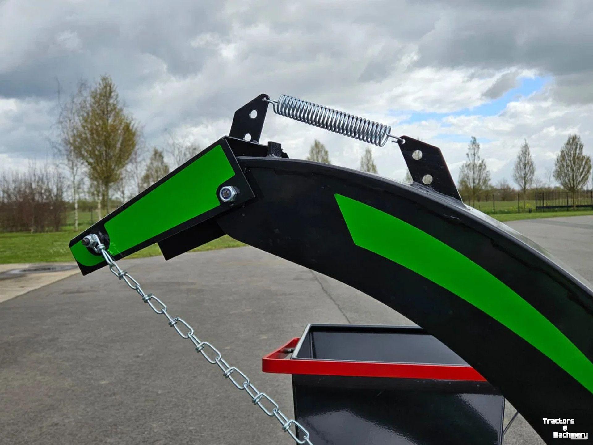 Déchiqueteuse de bois Avant Houtversnipperaar CH100
