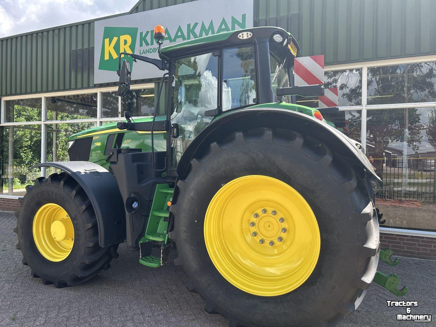 Tracteur John Deere 6M 220
